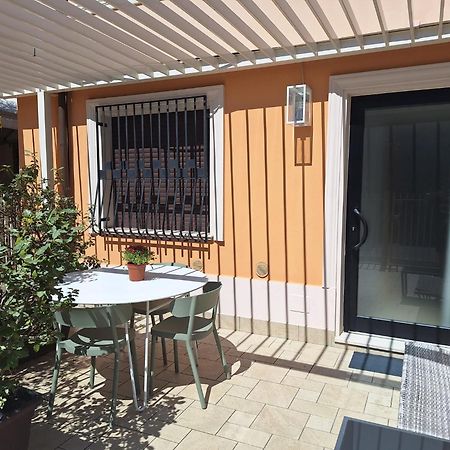 Bilocale Con Giardino A 200Mt Dal Mare - Homeunity 리미니 외부 사진