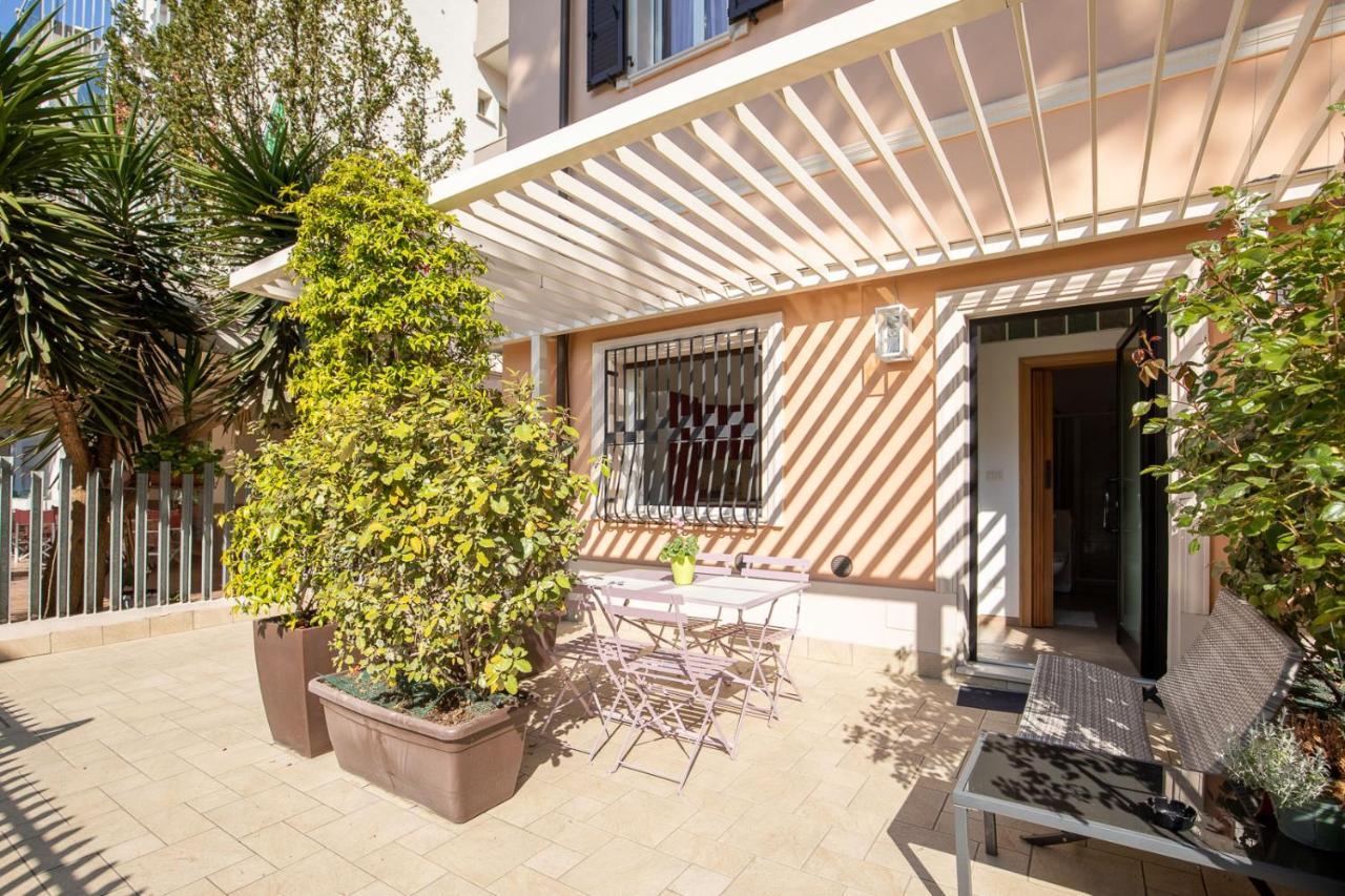 Bilocale Con Giardino A 200Mt Dal Mare - Homeunity 리미니 외부 사진