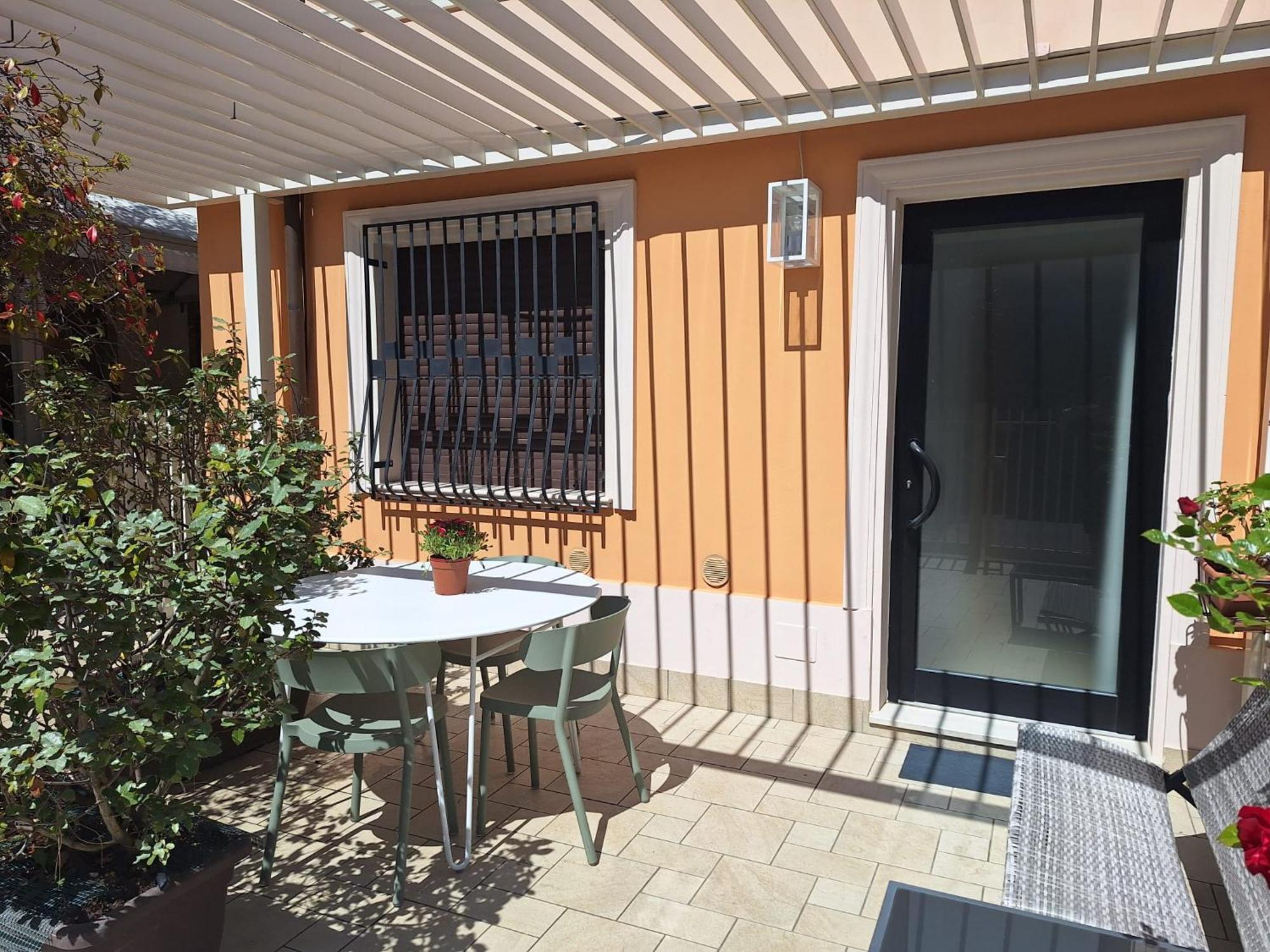 Bilocale Con Giardino A 200Mt Dal Mare - Homeunity 리미니 외부 사진